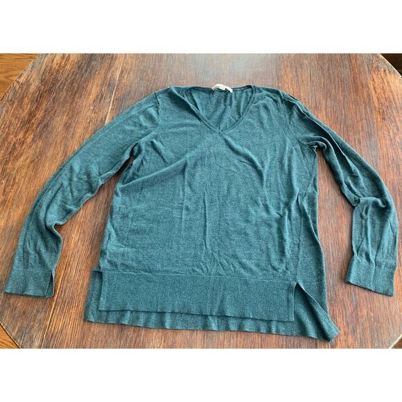 Ann Taylor Loft sweater - Picture 1 of 4